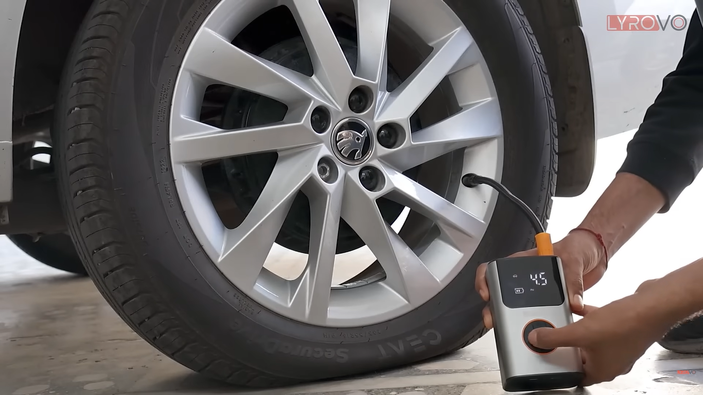 Urban Hive™ Wireless Tyre Inflator | Pump Tyres in 2 Mins (Cordless)